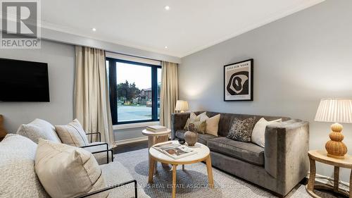 9 Delrosa Court, Toronto (Mount Olive-Silverstone-Jamestown), ON - Indoor Photo Showing Living Room