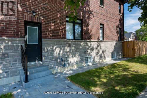 42 Fairfield Avenue, Toronto (Long Branch), ON 