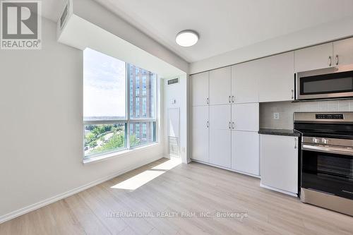 808 - 4850 Glen Erin Drive, Mississauga (Central Erin Mills), ON - Indoor Photo Showing Kitchen