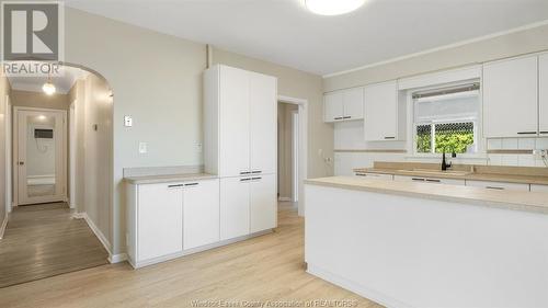 1640 Grand Marais Road East, Windsor, ON - Indoor Photo Showing Kitchen