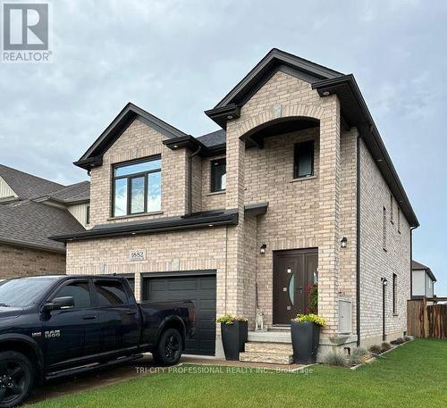 1882 Cedarpark Drive, London, ON - Outdoor