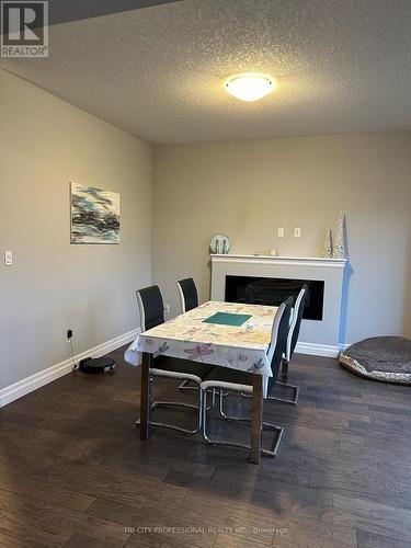 1882 Cedarpark Drive, London, ON - Indoor Photo Showing Dining Room