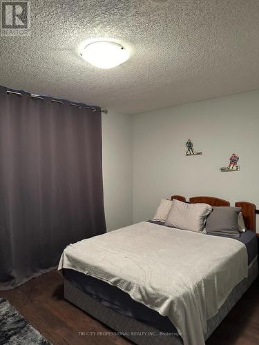 1882 Cedarpark Drive, London, ON - Indoor Photo Showing Bedroom