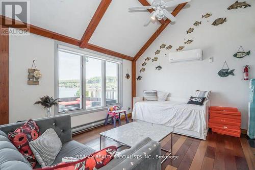 101 North Shore Road, Northern Bruce Peninsula, ON - Indoor Photo Showing Bedroom