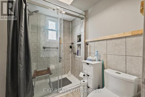 6268 Drummond Road, Niagara Falls, ON - Indoor Photo Showing Bathroom