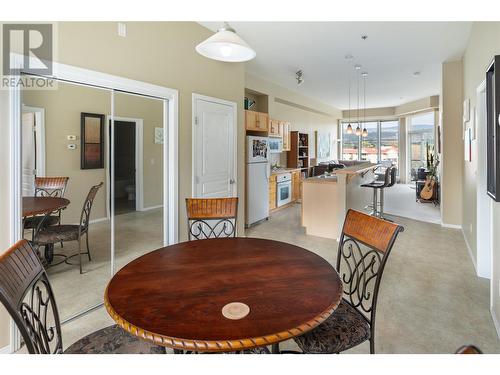 1327 St Paul Street Unit# 408, Kelowna, BC - Indoor Photo Showing Dining Room