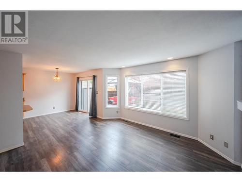 3462 South Main Street Unit# 10, Penticton, BC - Indoor With Fireplace