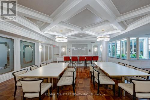 211 - 7071 Bayview Avenue, Markham (Bayview Glen), ON - Indoor Photo Showing Dining Room