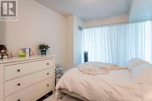 213 - 2121 Lake Shore Boulevard W, Toronto (Mimico), ON - Indoor Photo Showing Bedroom