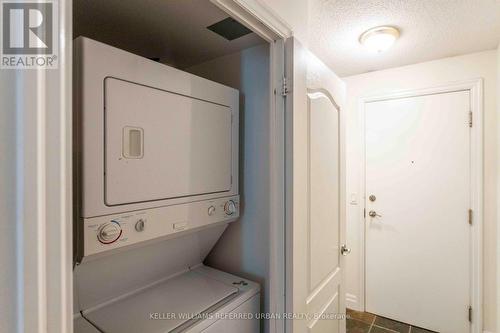 213 - 2121 Lake Shore Boulevard W, Toronto (Mimico), ON - Indoor Photo Showing Laundry Room