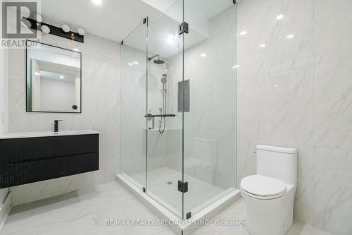 2014 Lakeshore Road W, Oakville (Bronte West), ON - Indoor Photo Showing Bathroom