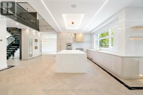 2014 Lakeshore Road W, Oakville (Bronte West), ON - Indoor Photo Showing Kitchen