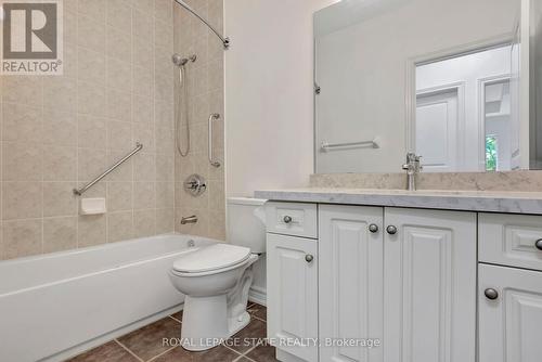 105 - 5070 Fairview Street, Burlington (Appleby), ON - Indoor Photo Showing Bathroom