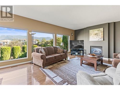 225 Country Estate Drive, Vernon, BC - Indoor Photo Showing Living Room With Fireplace