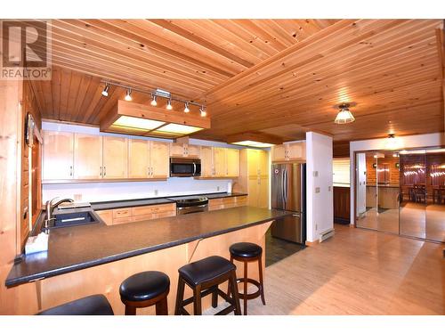 88 Elk Street, Vernon, BC - Indoor Photo Showing Kitchen