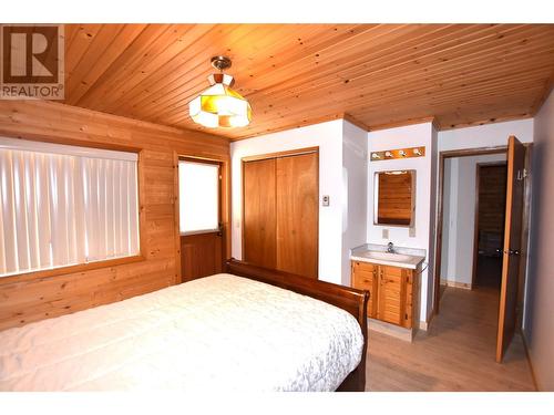 88 Elk Street, Vernon, BC - Indoor Photo Showing Bedroom