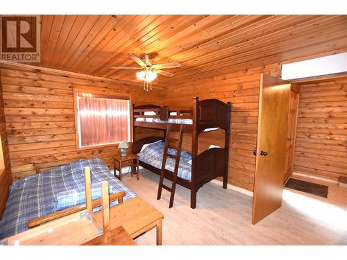 88 Elk Street, Vernon, BC - Indoor Photo Showing Bedroom