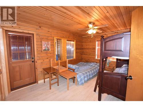 88 Elk Street, Vernon, BC - Indoor Photo Showing Bedroom