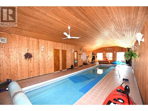 88 Elk Street, Vernon, BC - Indoor Photo Showing Other Room With In Ground Pool