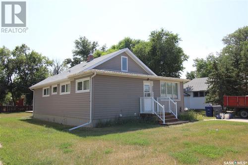 614 Front Street, Eastend, SK - Outdoor