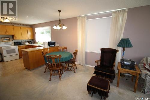 614 Front Street, Eastend, SK - Indoor