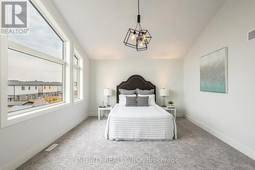 157 Crestview Drive, Middlesex Centre (Kilworth), ON - Indoor Photo Showing Bedroom