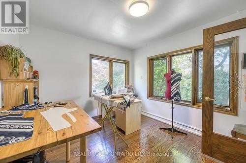 587 Commissioners Road W, London, ON - Indoor Photo Showing Dining Room