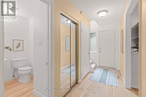 673 Woodcrest Boulevard, London, ON - Indoor Photo Showing Bathroom