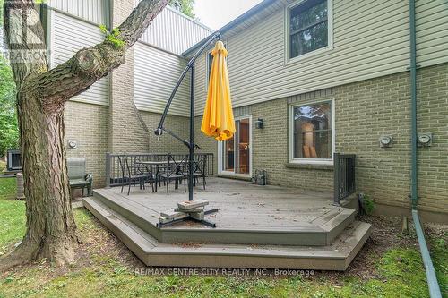 673 Woodcrest Boulevard, London, ON - Outdoor With Deck Patio Veranda With Exterior