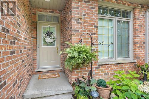 6 - 398 Old Riverside Drive, London, ON - Outdoor With Exterior