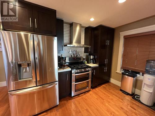 4439 Heritage Crescent, Fort Nelson, BC - Indoor Photo Showing Kitchen