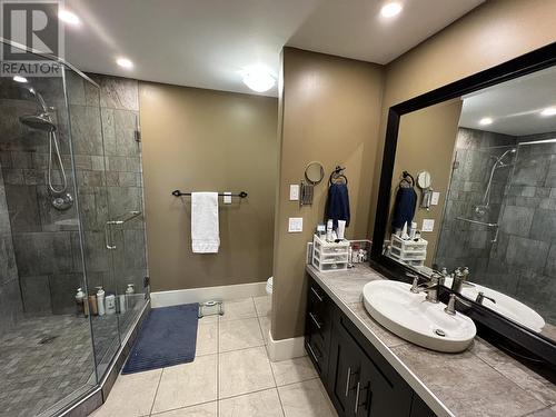 4439 Heritage Crescent, Fort Nelson, BC - Indoor Photo Showing Bathroom