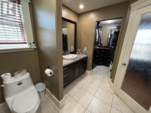 4439 Heritage Crescent, Fort Nelson, BC - Indoor Photo Showing Bathroom