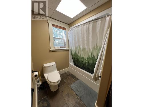 4439 Heritage Crescent, Fort Nelson, BC - Indoor Photo Showing Bathroom