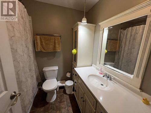 59 Pioneer Way, Fort Nelson, BC - Indoor Photo Showing Bathroom