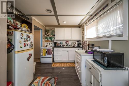 1288 20Th Avenue, Prince George, BC - Indoor Photo Showing Kitchen