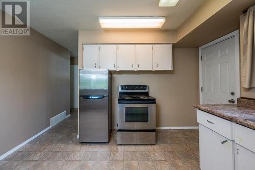 1288 20Th Avenue, Prince George, BC - Indoor Photo Showing Kitchen