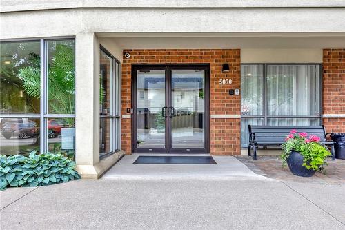 5070 Fairview Street|Unit #105, Burlington, ON 