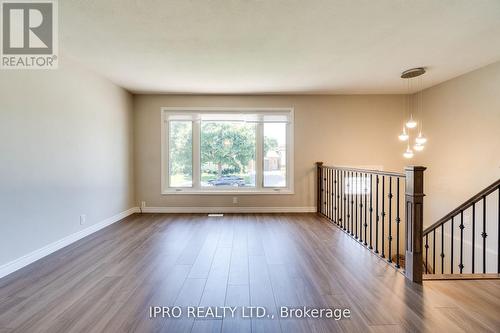 18 Costain Court, Hamilton (Fessenden), ON - Indoor Photo Showing Other Room