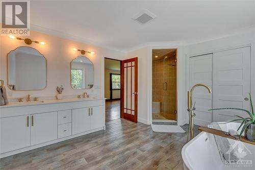 525 Pinery Road, Smiths Falls, ON - Indoor Photo Showing Bathroom