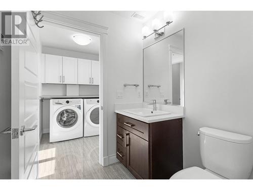 615 Fuller Avenue, Kelowna, BC - Indoor Photo Showing Laundry Room