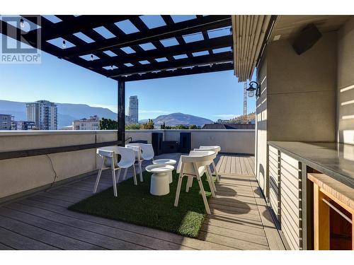 615 Fuller Avenue, Kelowna, BC - Outdoor With Deck Patio Veranda With Exterior