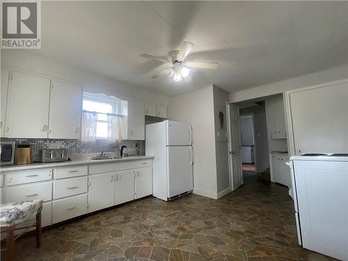 23 Renaud Road, Saint-Antoine, NB - Indoor Photo Showing Kitchen