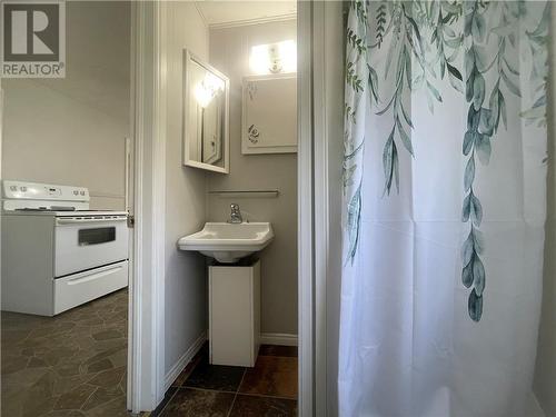 23 Renaud Road, Saint-Antoine, NB - Indoor Photo Showing Bathroom