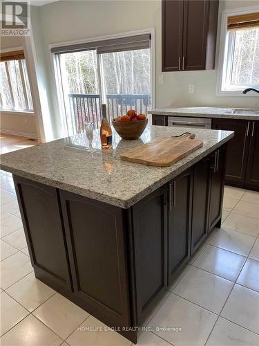 1635 Emberton Way, Innisfil, ON - Indoor Photo Showing Kitchen With Double Sink