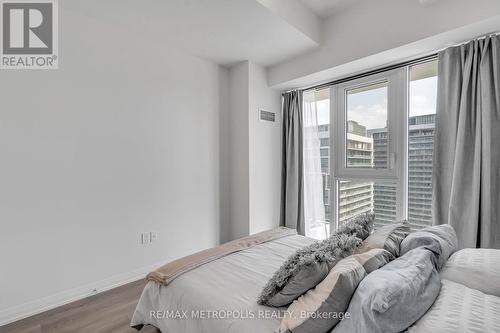 2516 - 9000 Jane Street, Vaughan (Vellore Village), ON - Indoor Photo Showing Bedroom