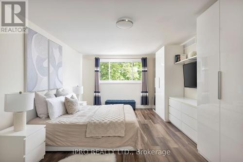 1111 Vanier Drive, Mississauga (Lorne Park), ON - Indoor Photo Showing Bedroom