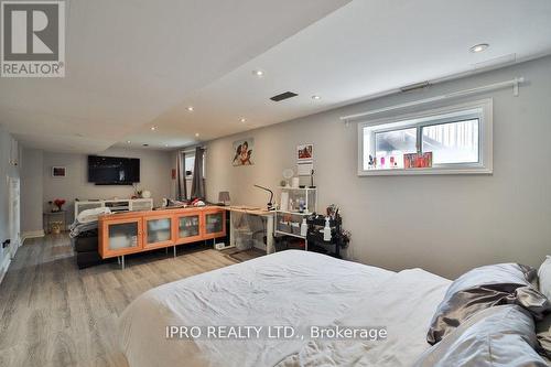 11 Earlsbridge Boulevard, Brampton, ON - Indoor Photo Showing Bedroom