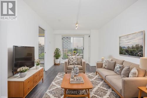 601 - 1103 Leslie Street, Toronto (Banbury-Don Mills), ON - Indoor Photo Showing Living Room