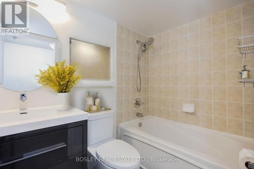 601 - 1103 Leslie Street, Toronto (Banbury-Don Mills), ON - Indoor Photo Showing Bathroom